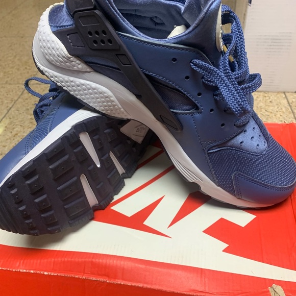 Used Men Nike Air Huarache (Blue Moon) 318429-414 Size 12 (Damage Box) - Picture 6 of 6